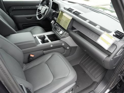 New 2026 Land Rover Defender 110 X AWD/4WD image 22