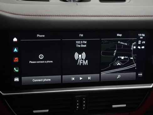 Used 2022 Porsche Cayenne Turbo S image 23