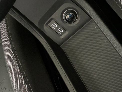 Certified 2025 MINI Cooper S image 14