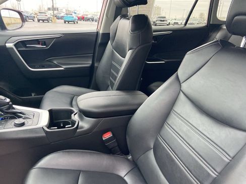 Certified 2022 Toyota RAV4 XLE Premium image 11