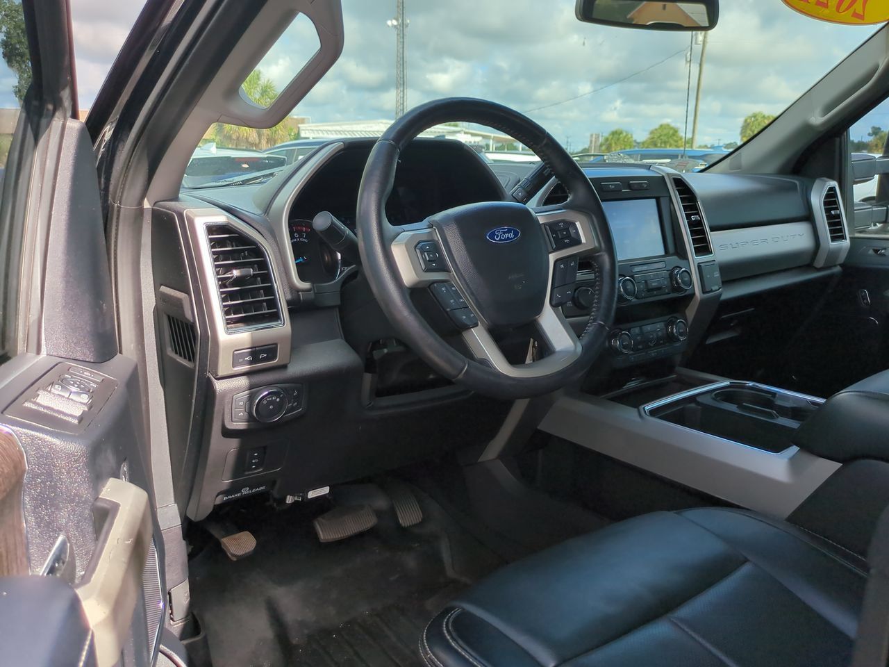 Used 2021 Ford F250 Lariat w/ Lariat Value Package AWD/4WD image 15