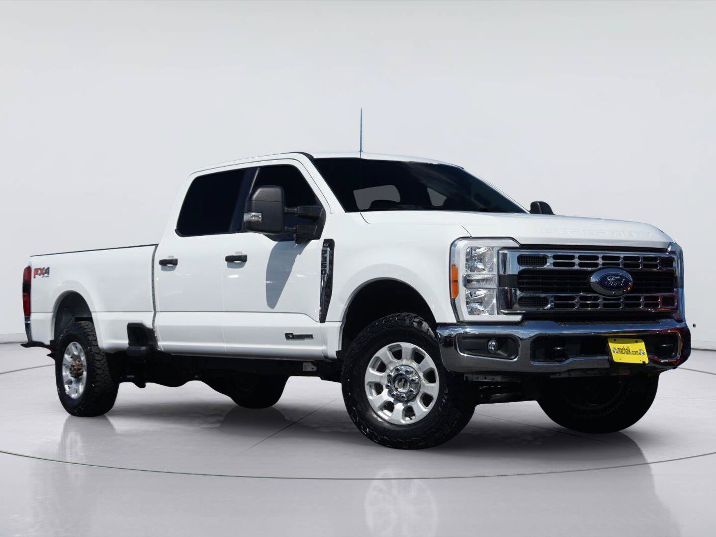 Used 2023 Ford F350 XLT w/ 360-Degree Camera Package AWD/4WD image 2