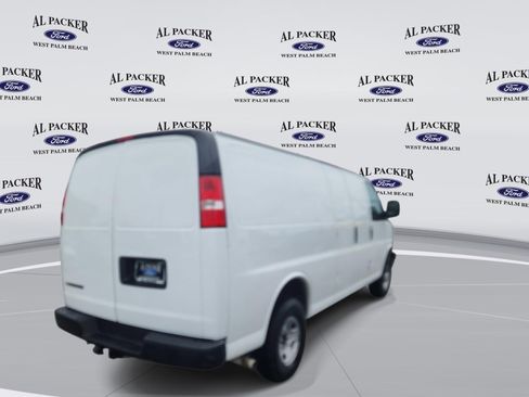 Used 2022 Chevrolet Express 2500 Extended w/ Driver Convenience Package RWD image 5