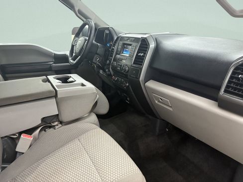 Used 2017 Ford F150 XLT w/ Trailer Tow Package image 17