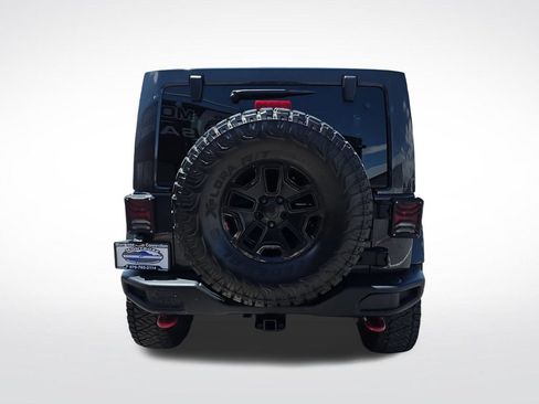 Used 2017 Jeep Wrangler Unlimited Rubicon AWD/4WD image 8