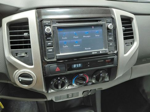 Used 2014 Toyota Tacoma 4x4 Double Cab image 29