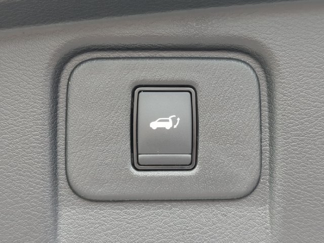 Used 2019 Nissan Murano SL w/ Cargo Package FWD image 13