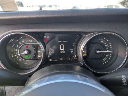 Used 2021 Jeep Wrangler Unlimited Rubicon 4xe w/ Cold Weather Group AWD/4WD image 25