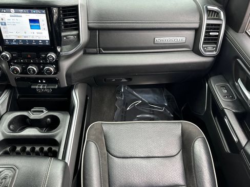 Used 2024 RAM 1500 Laramie image 30