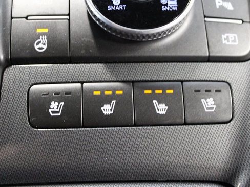 Used 2023 Hyundai Santa Fe Calligraphy image 32