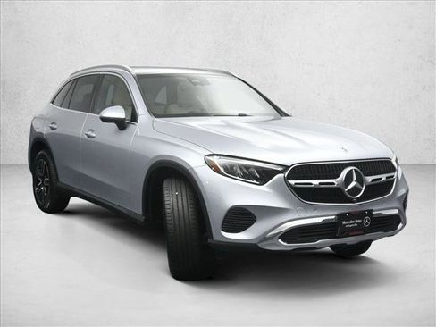 Certified 2026 Mercedes-Benz GLC 300 4MATIC image 4