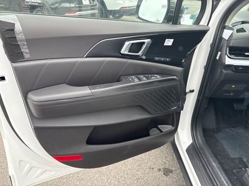 New 2026 Kia Carnival SX Prestige image 10