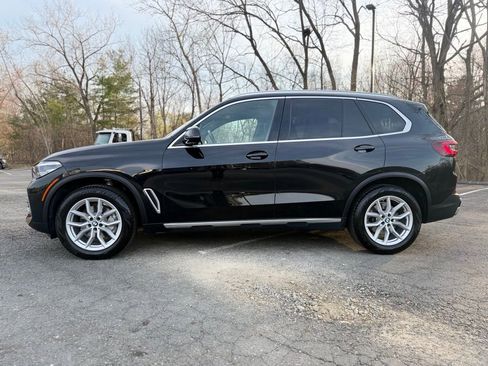 Used 2021 BMW X5 xDrive40i w/ Premium Package image 3