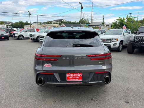 Used 2022 Genesis GV70 2.5T w/ Select Package AWD/4WD image 3