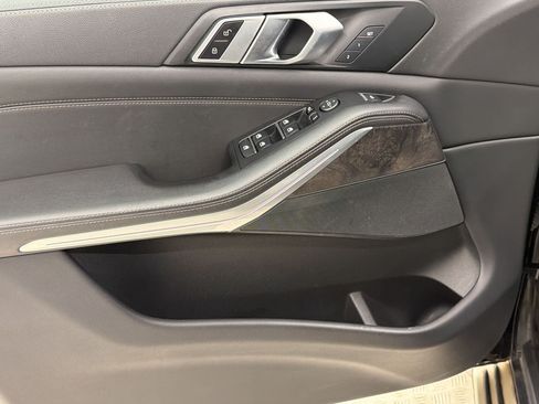Used 2023 BMW X5 xDrive40i w/ Premium Package AWD/4WD image 14