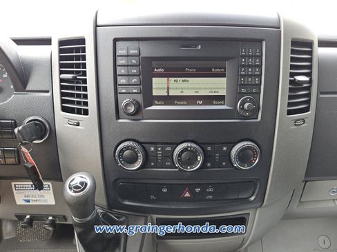 Used 2016 Mercedes-Benz Sprinter 3500 image 15