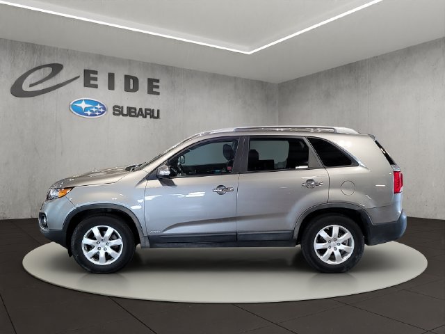 Used 2011 Kia Sorento LX w/ Convenience Pkg AWD/4WD image 8