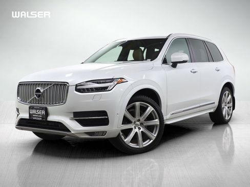 Used 2017 Volvo XC90 T6 Inscription w/ Vision Package image 1