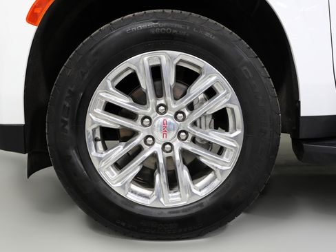 Used 2023 GMC Yukon SLT image 28