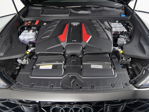Used 2026 Audi RS Q8 performance AWD/4WD image 51