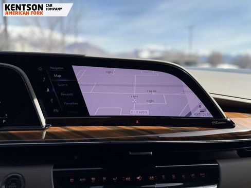 Used 2024 Cadillac Escalade Sport Platinum w/ LPO, ONYX Package image 34