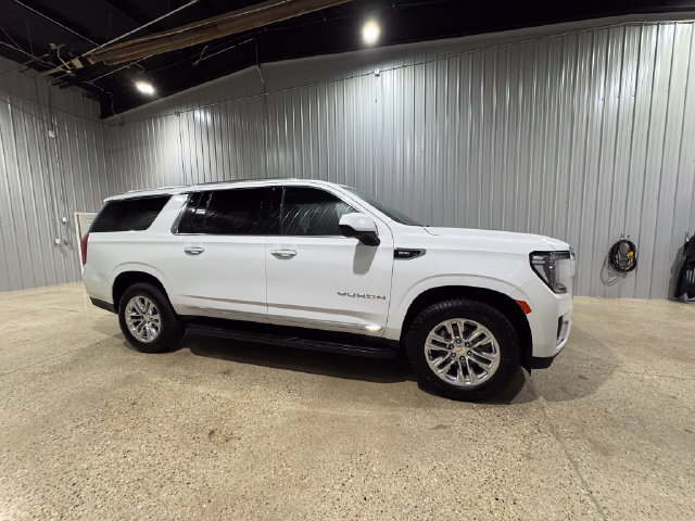Used 2023 GMC Yukon XL SLT AWD/4WD image 5