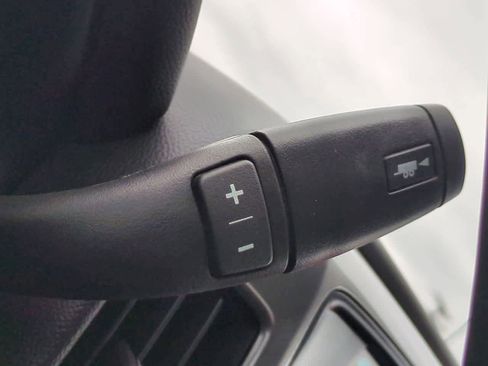 Used 2017 Chevrolet Silverado 1500 LT image 29