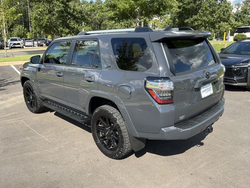 Used 2024 Toyota 4Runner SR5 Premium w/ Moonroof Package AWD/4WD image 12
