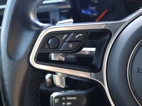 Used 2021 Porsche Macan AWD/4WD image 17
