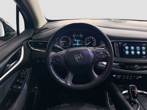 Used 2018 Buick Enclave Essence FWD image 23