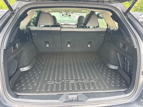 Used 2023 Subaru Outback Limited AWD/4WD image 15