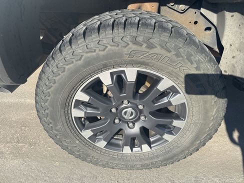 Used 2018 Nissan Titan PRO-4X image 9