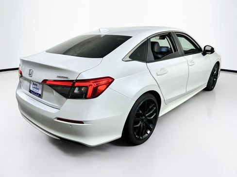 Used 2022 Honda Civic Touring image 5