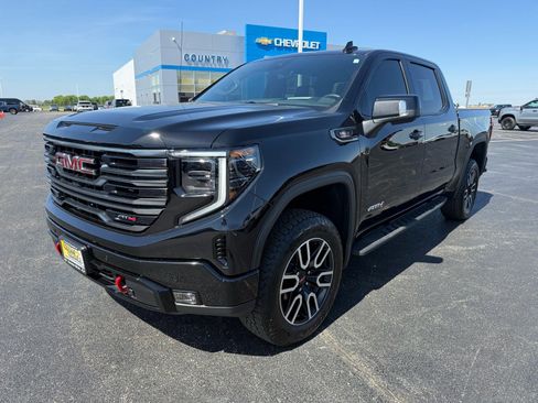 Used 2026 GMC Sierra 1500 AT4 w/ AT4 Premium Package AWD/4WD image 9