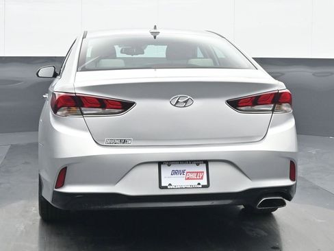 Used 2019 Hyundai Sonata SEL w/ Tech Package 02 FWD image 5