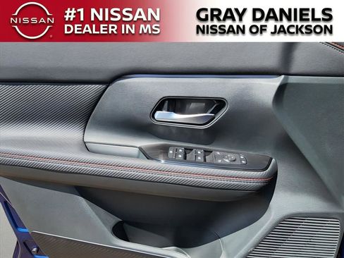 New 2025 Nissan Kicks SR image 9