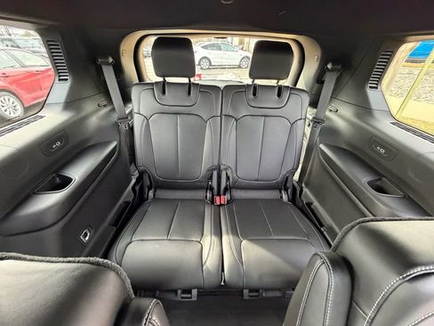 New 2026 Jeep Grand Cherokee L Limited w/ Luxury Tech Group II AWD/4WD image 12