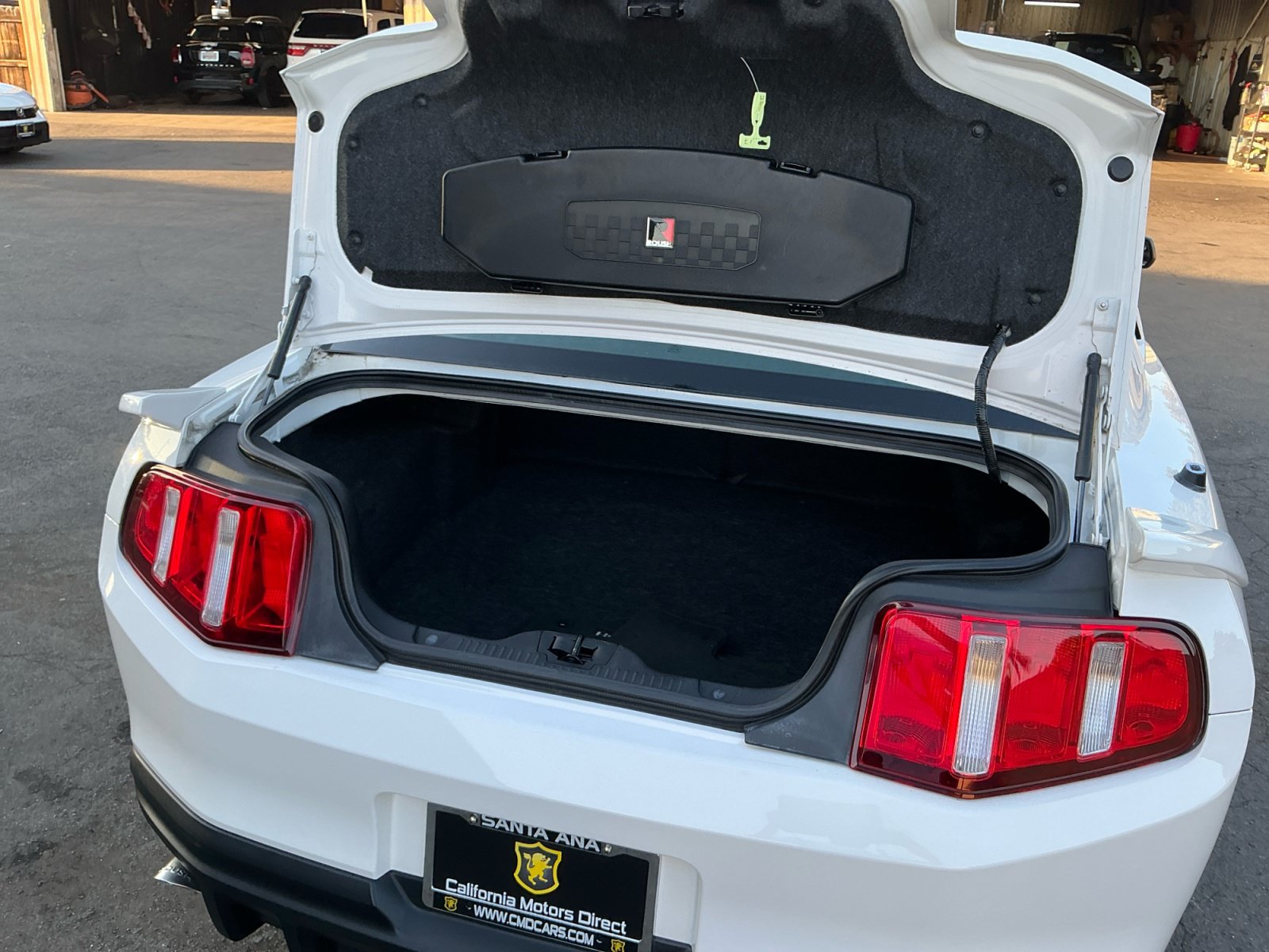 Used 2010 Ford Mustang GT RWD image 26