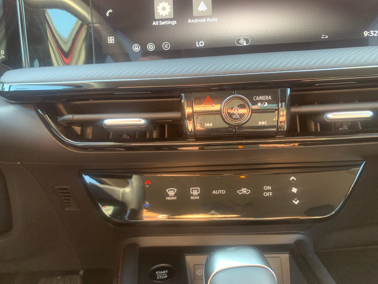 Used 2026 Nissan Kicks SR FWD image 24