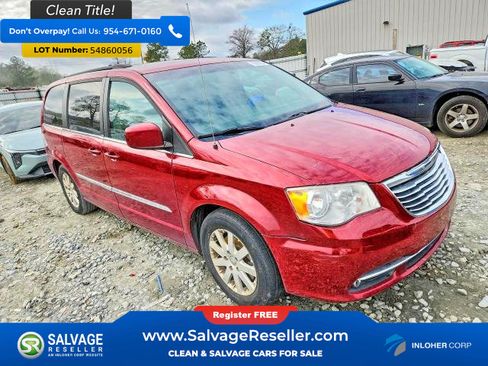 Used 2014 Chrysler Town & Country Touring FWD image 5