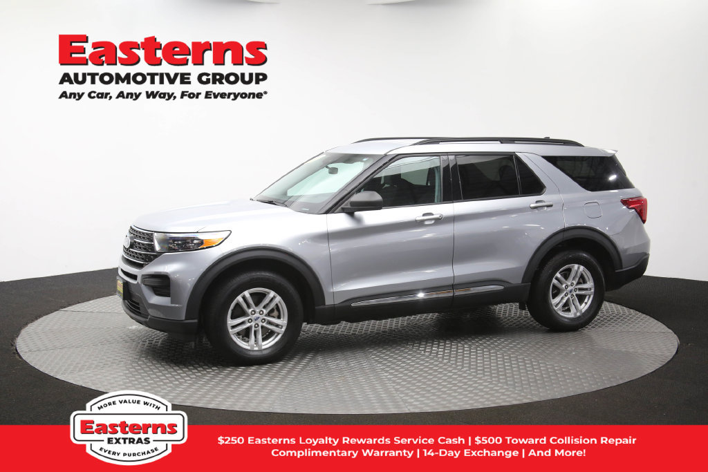 Used 2023 Ford Explorer XLT AWD/4WD image 61