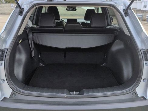 Used 2023 Toyota Corolla Cross XLE image 25