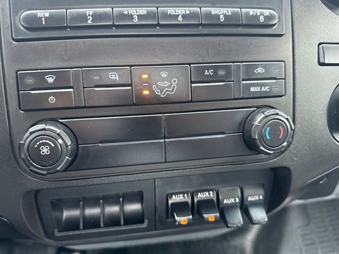 Used 2014 Ford F250 XL w/ Power Equipment Group image 18