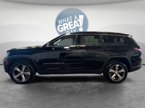 Used 2022 Jeep Grand Cherokee L Limited w/ Luxury Tech Group II image 7