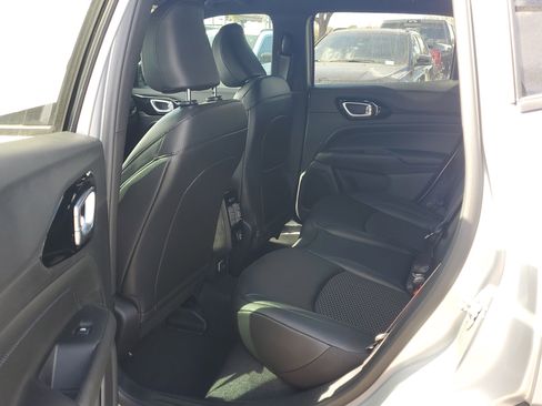 New 2026 Jeep Compass Latitude image 5