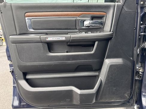 Used 2015 RAM 2500 Laramie w/ Convenience Group image 34