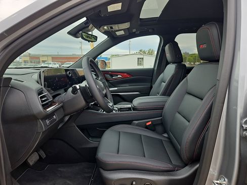 New 2026 Chevrolet Traverse Z71 w/ Driver Confidence Package AWD/4WD image 15