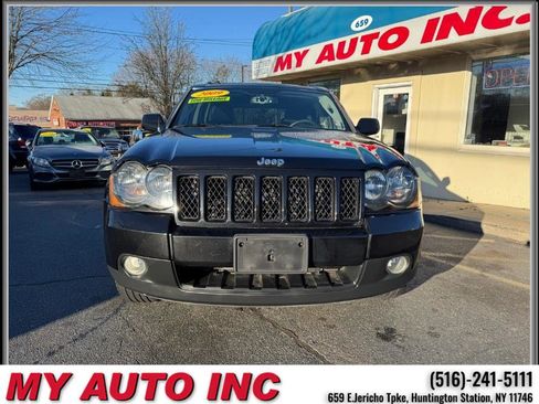 Used 2009 Jeep Grand Cherokee Laredo image 1