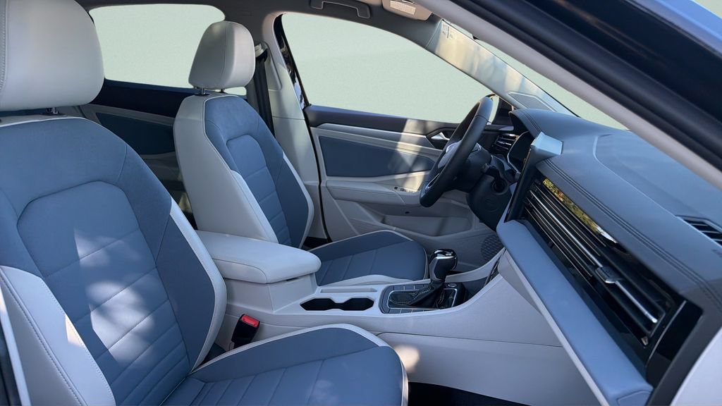 New 2027 Volkswagen Jetta SE FWD image 27