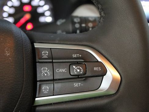 Used 2023 Jeep Compass Limited AWD/4WD image 17